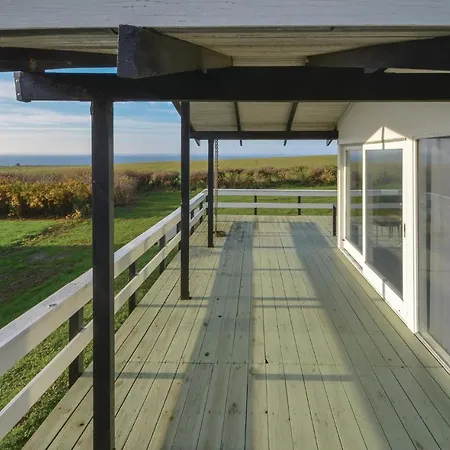 Three-bedroom Holiday In * Vinderup