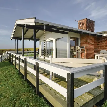 Three-bedroom Holiday In Prázdninový dům *