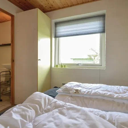 Three-bedroom Holiday In Prázdninový dům